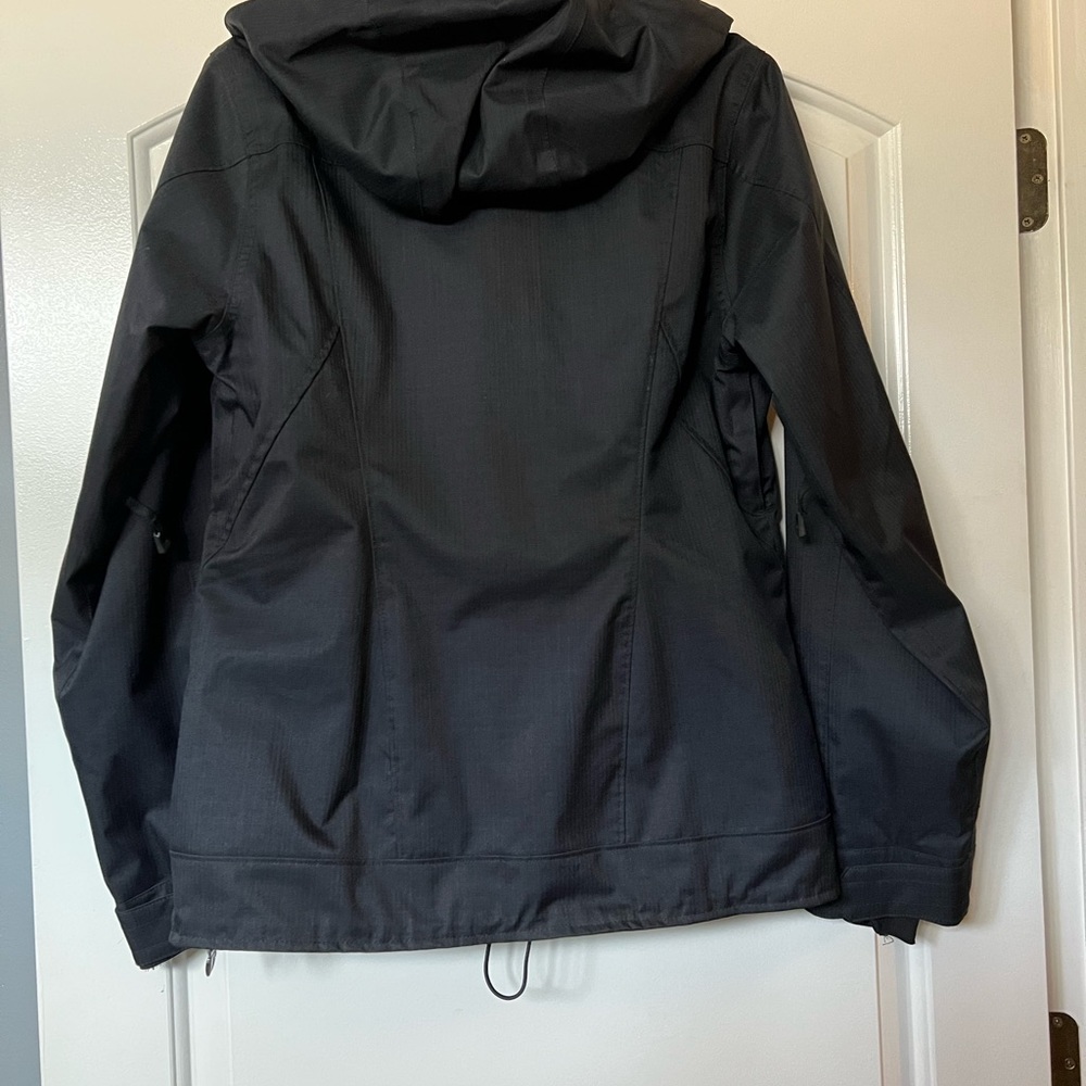 Oakley Snowboard Jacket - Picture 5 of 5
